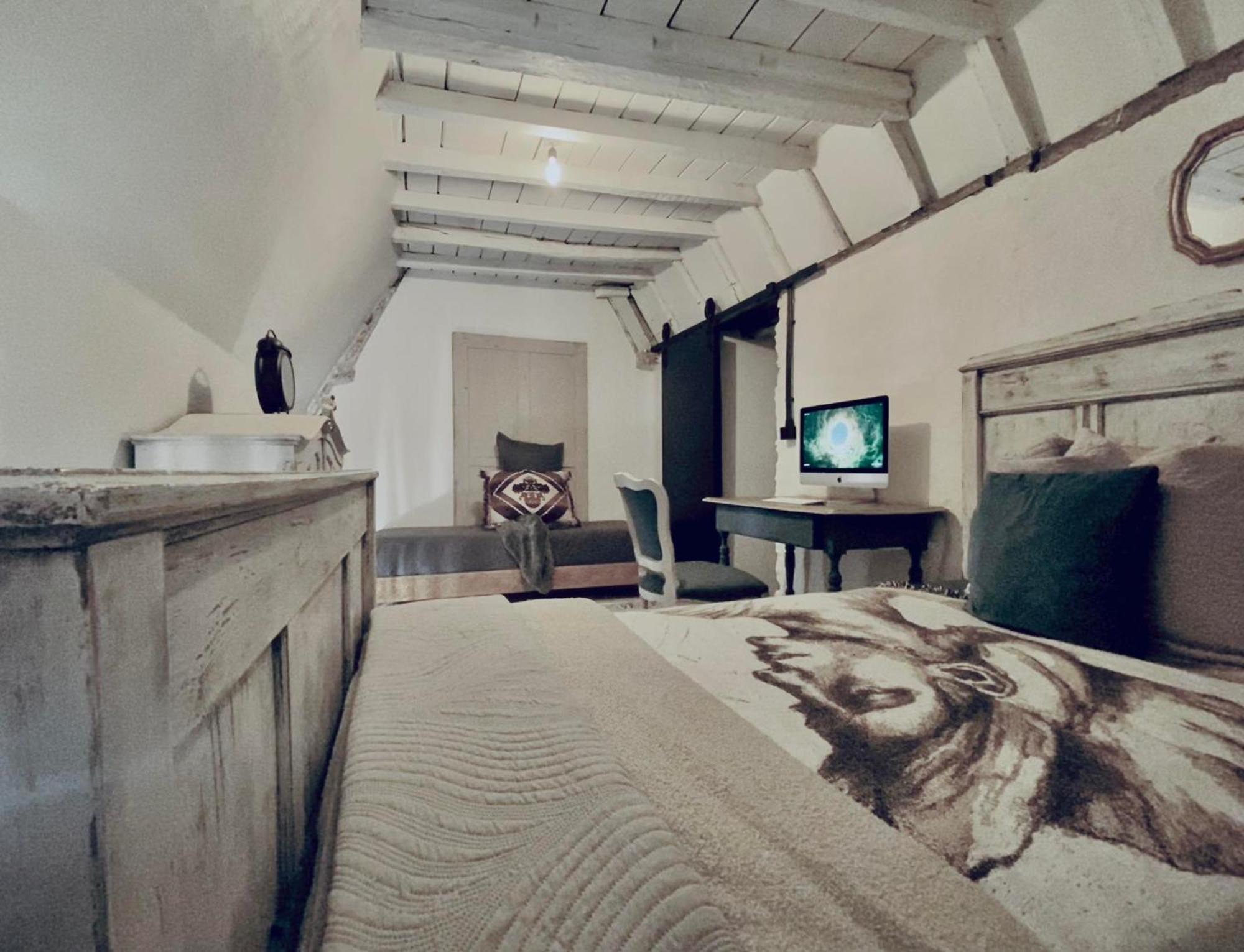 Mystic'S Lodge แอนต์เวิร์ป ภายนอก รูปภาพ